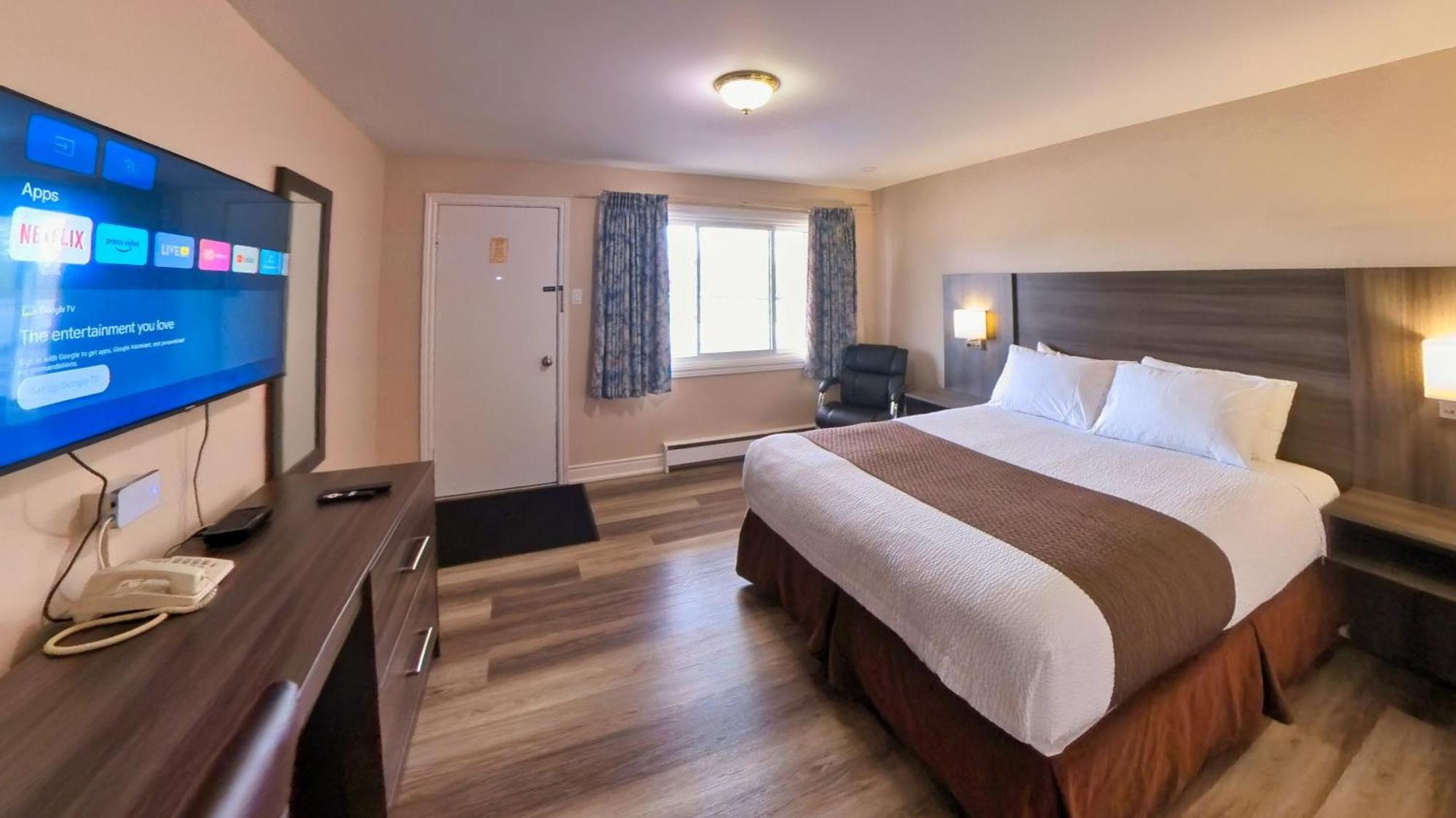 Maple Leaf Inn & Suites Кінкардайн Екстер'єр фото